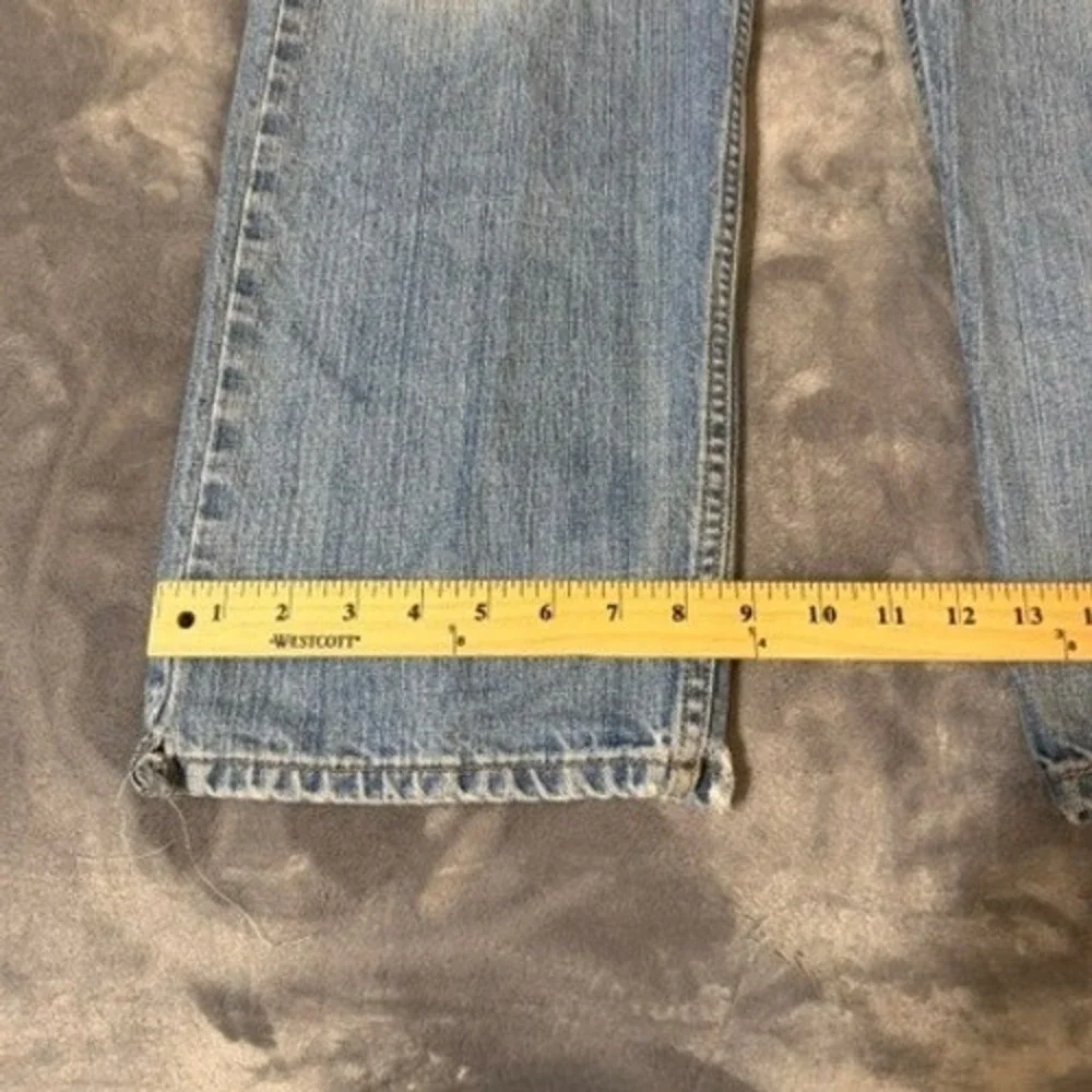 Levis levi 559